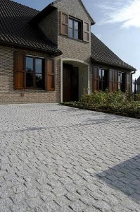 Bluestone Natural Cobblestone Pavers