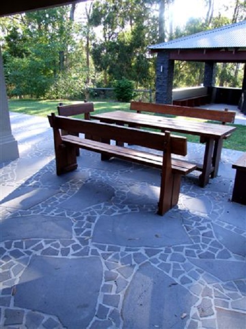 harkaway bluestone sawn and lightly honed crazy paving