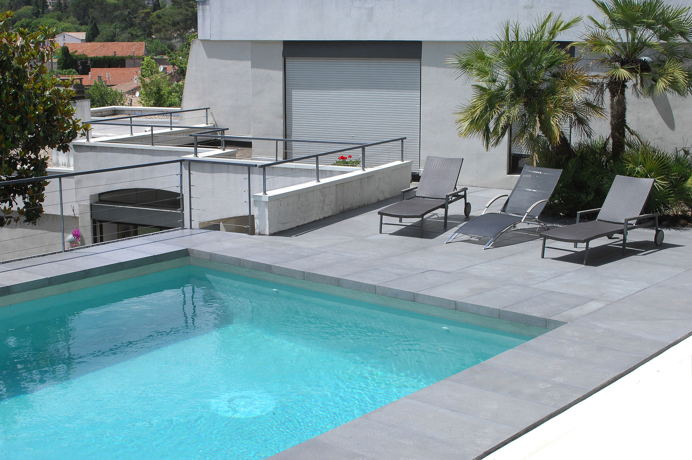 Drop Face Bluestone Pool Coping And Matching Pavers Installation Images   DROP FACE POOL COPING 